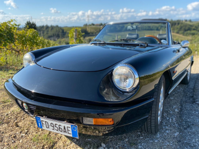 ALFA ROMEO DUETTO -NOLEGGIO AUTO D’EPOCA TOSCANA – FIRENZE – PISA – SIENA - CHIANTI