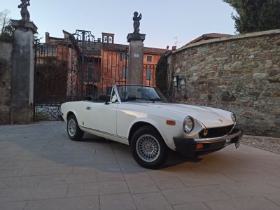 FIAT 124 -CLASSIC CAR RENTAL-HIRE – LAKE COMO – LECCO – COMO - MILAN