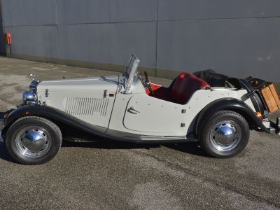 MG TD REPLICA -CLASSIC CAR RENTAL-HIRE VERONA- VICENZA