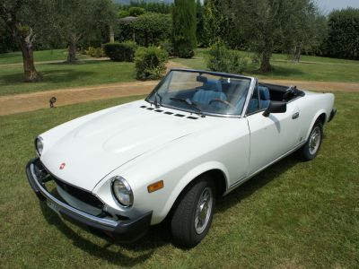 FIAT 124 -CLASSIC CAR RENTAL-HIRE – PISA - TUSCANY